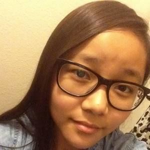 Meet your Posher, Lillian